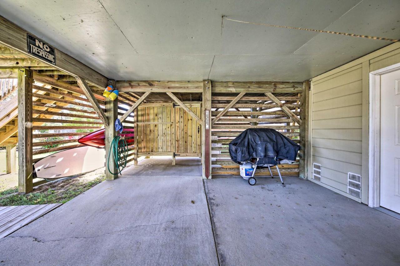 Obx Getaway With Boat Dock On Colington Harbour Villa Kill Devil Hills Exterior photo